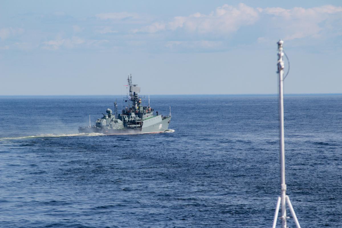 Корабль Северного флота «Юнга» отработал задачи боевой подготовки 