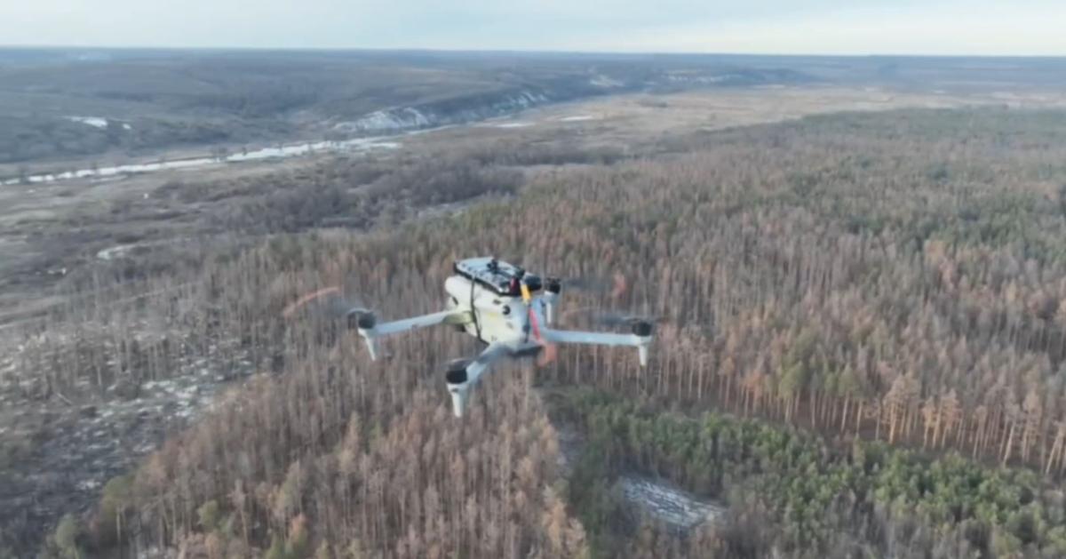 Операторы FPV-дронов войск беспилотных систем группировки войск «Север» нейтрализовали разведывательные БПЛА ВСУ в Харьковской области