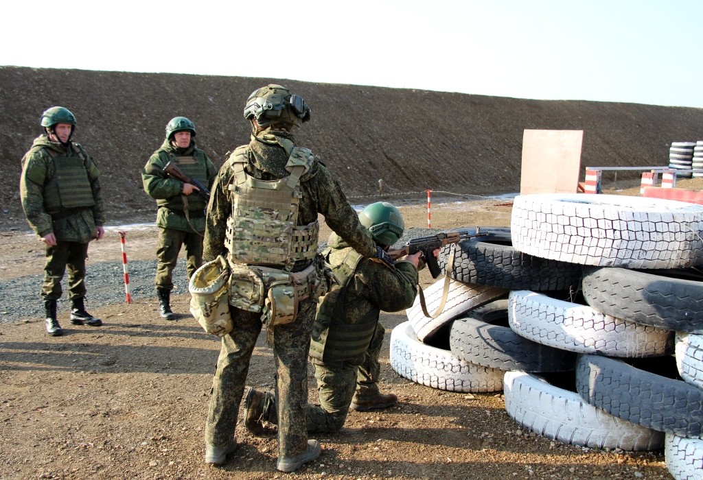 Военнослужащие Восточного военного округа на Сахалине проходят обязательную программу боевой подготовки перед убытием в зону СВО