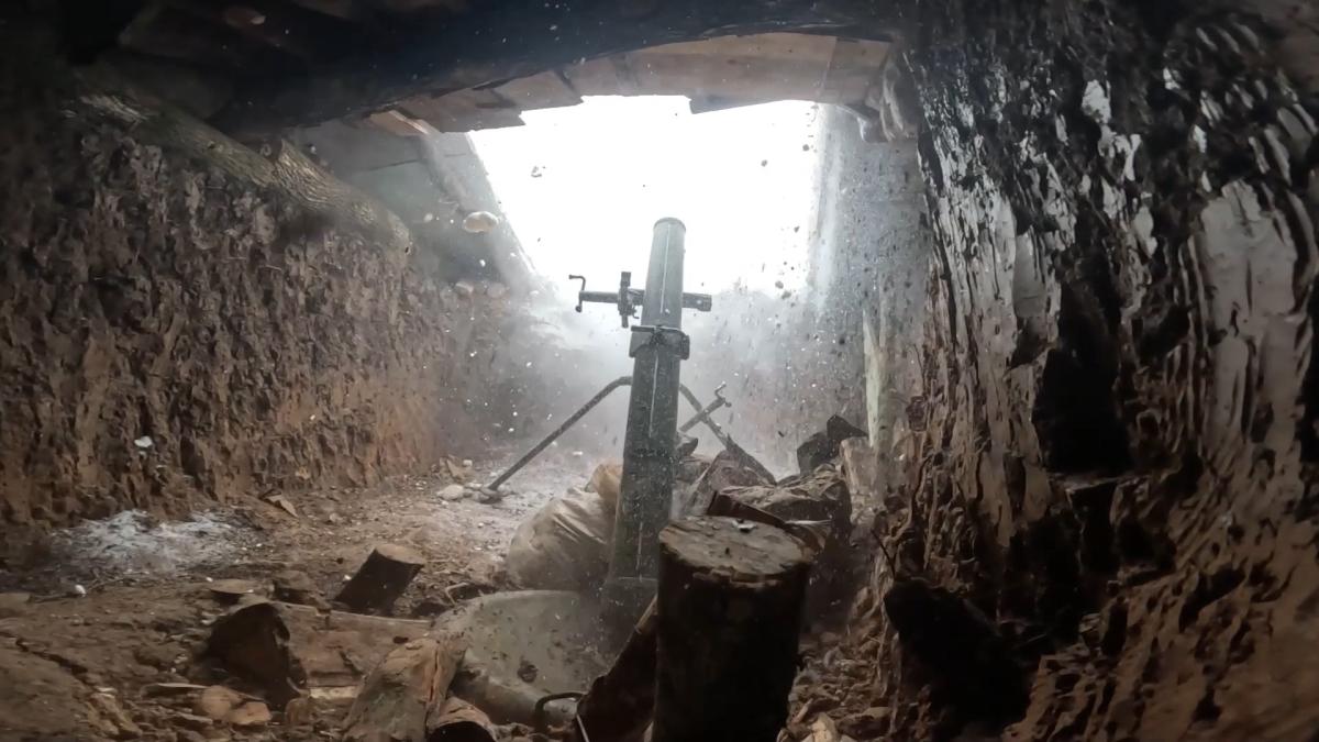  Расчеты 120-мм минометов ГрВ «Север» уничтожили блиндажи, пункт подвоза боекомплекта и боевиков ВСУ в Харьковской области