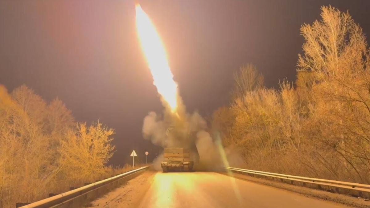 Экипаж ТОС-1А «Солнцепек» группировки войск «Север» успешно уничтожил позиции противника в Харьковской области