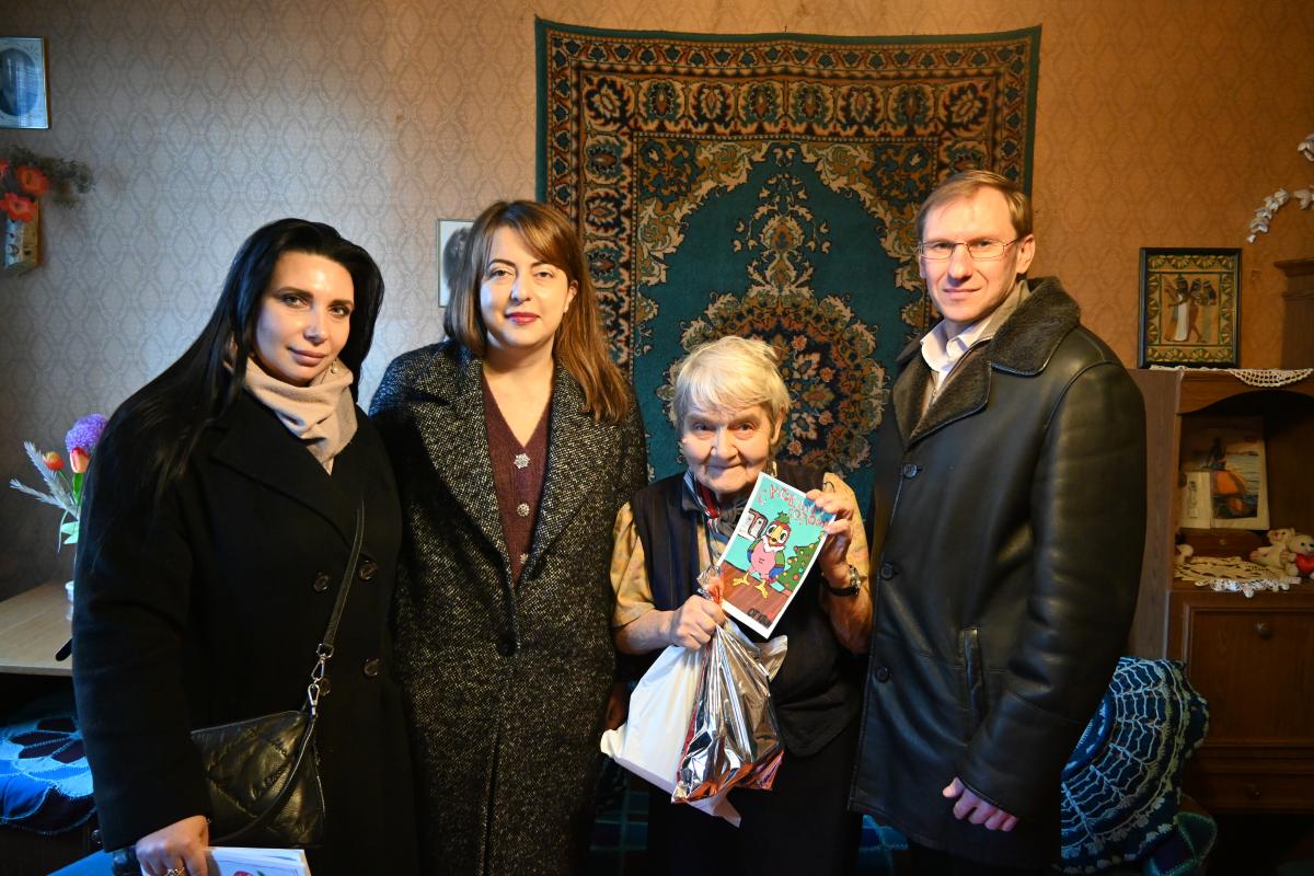 Выборгский район: новогодние поздравления - к героическим землякам