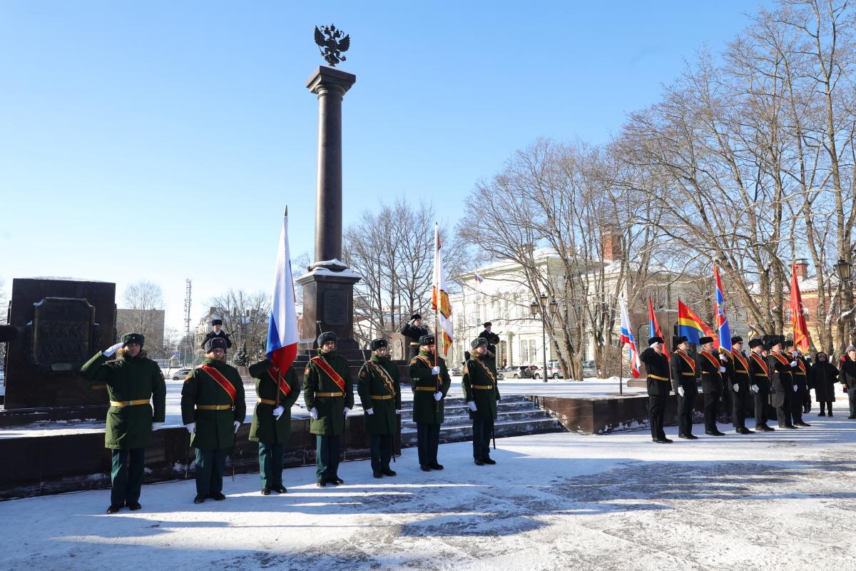 В День защитника Отечества Выборг чествовал доблестных воинов