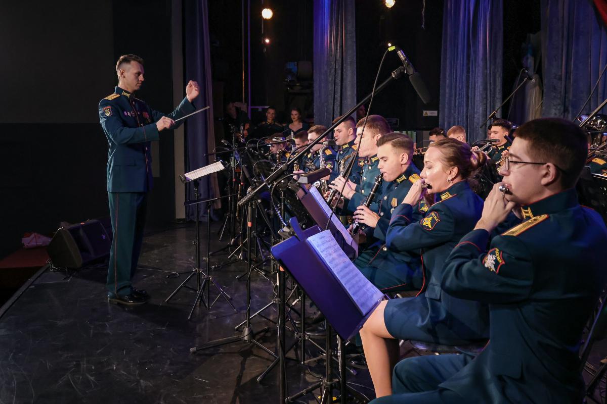 В Доме культуры Выборга звучала музыка торжества и достоинства!
