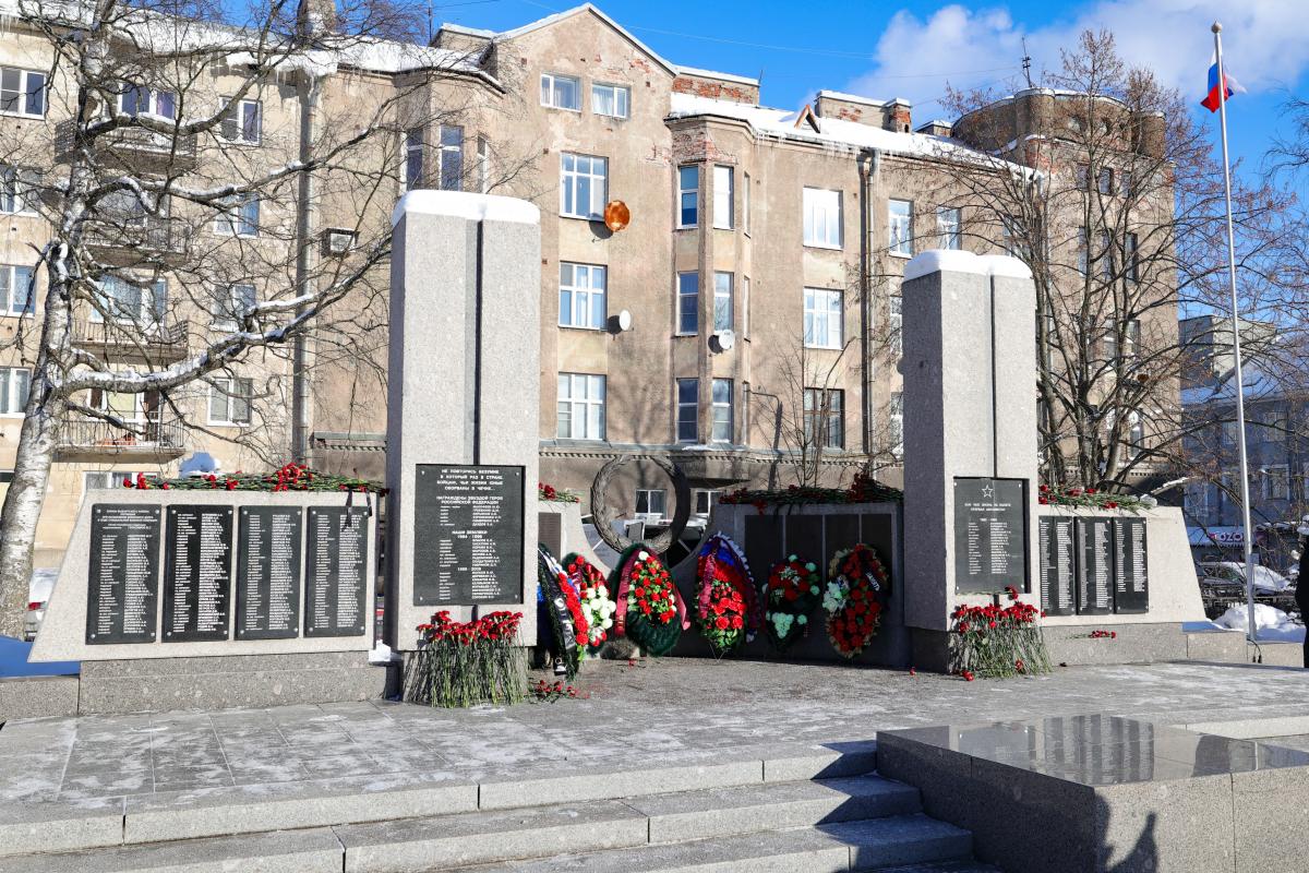 Выборг вспоминал россиян, исполнявших служебный долг за пределами Отечества